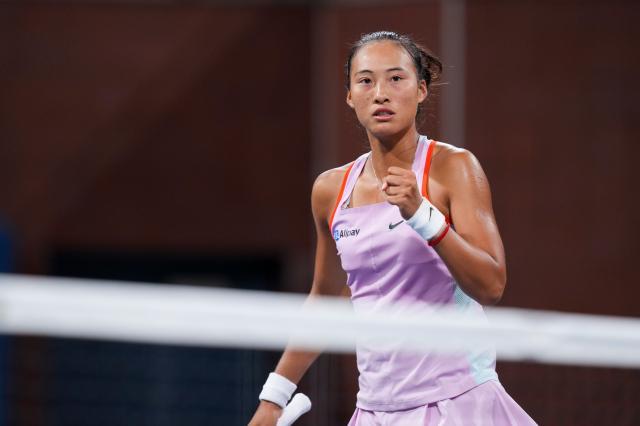 v体育app下载-WTA新赛季猜想：斯瓦泰克继续独大 郑钦文进前十？