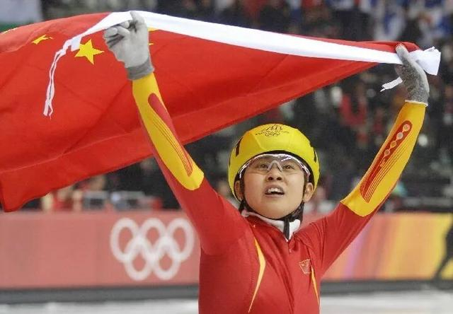 v体育app-奥运冠军王濛，被推荐申报破格晋升国家级教练|冬奥会|短道速滑|金牌|温哥华冬奥会|都灵冬奥会_新浪体育_新浪新闻