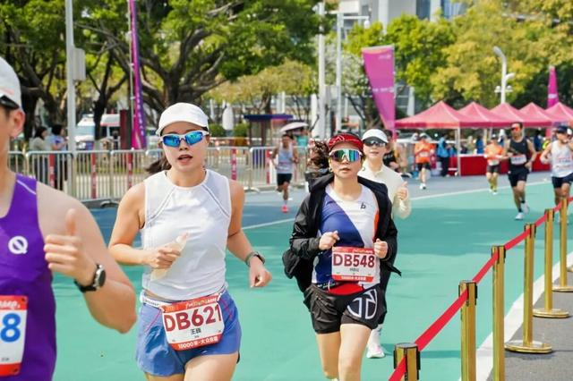 v体育app下载-春日奔赴，燃动全城！2026广州10000米竞速跑与公益体彩共绘温暖底色|中国体育彩票|健身打卡|广州市|广东省|彩票_新浪体育_新浪新闻