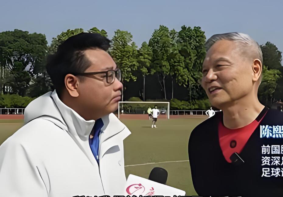 广东足球名宿，和容志行是好搭档，曾任职广东台，如今定居加拿大