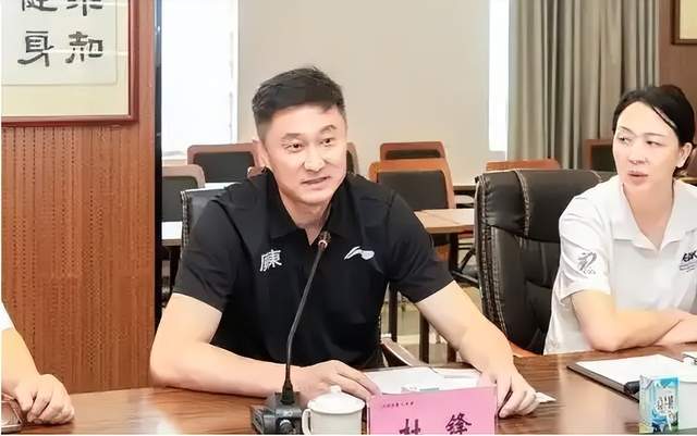 v体育网页版-不再执教广东男篮？杜锋发声，正式任命，新职务曝光，朱芳雨祝福