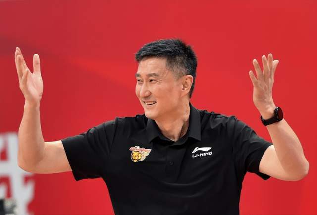 v体育网页版-不再执教广东男篮？杜锋发声，正式任命，新职务曝光，朱芳雨祝福