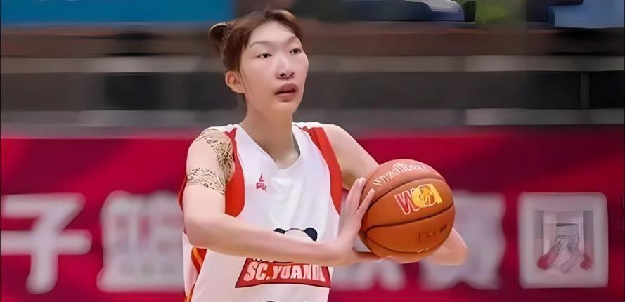 v体育app-中国女篮战胜捷克女篮！听听各界媒体专家怎么说，苏群一针见血